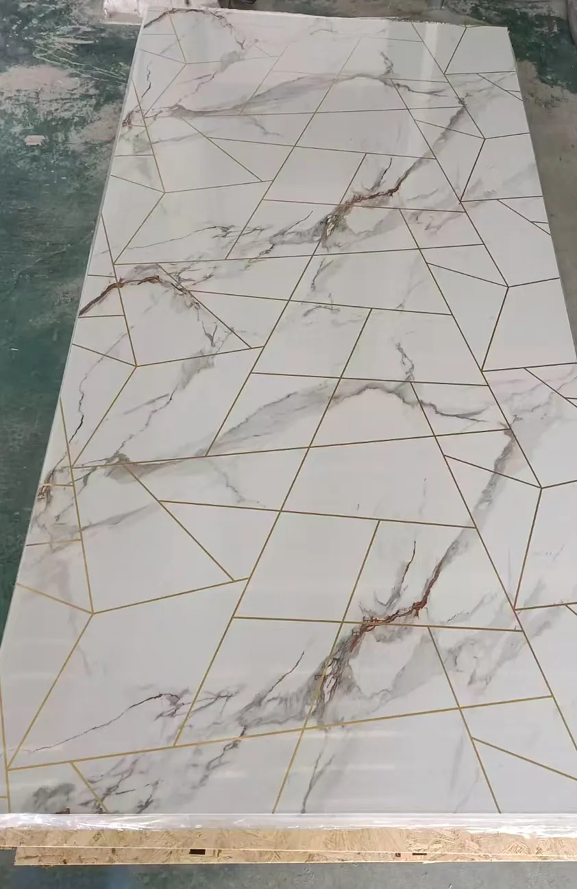 Marmer Gold Line Geometris