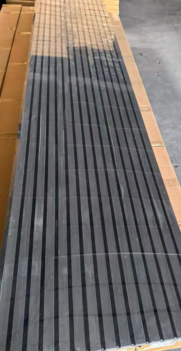 Fluted Charcoal